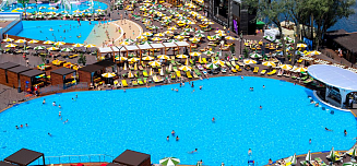 Пляжный клуб с бассейнами у парка "Остров мечты" в Москве 1 июня откроет летний сезон